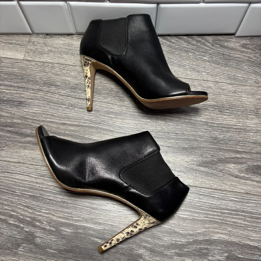 Coach Adrianna‎ Black Leather Peep Toe Bootie 6.5B